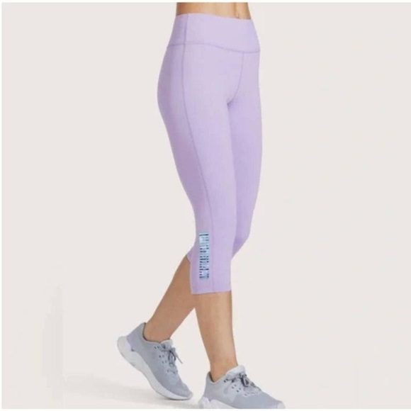 Peloton Women's High Rise Elastic Waist Capri Leggings 647 - Picture 2 of 11